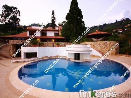 Alquiler de Fincas en Antioquia Sabaneta Codigo. 4517 - Finca en Sabaneta, Antioquia